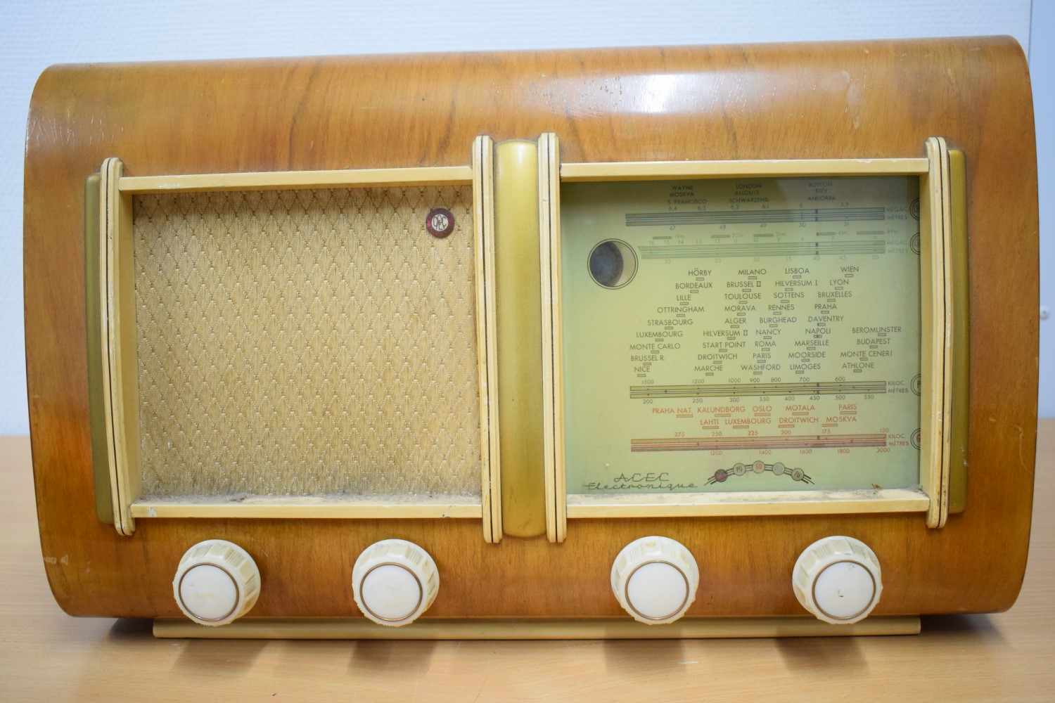 ACEC Type 531 Tube Radio  			